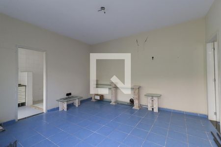 Casa à venda com 450m², 5 quartos e 3 vagas Casa à venda com 450m², 5 quartos e 3 vagasQuarto de Serviço