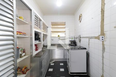 Casa à venda com 450m², 5 quartos e 3 vagas Casa à venda com 450m², 5 quartos e 3 vagasCozinha