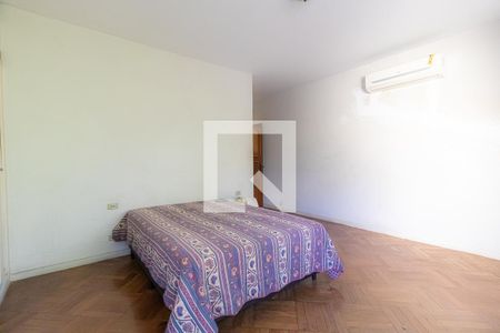 Quarto suite de casa à venda com 5 quartos, 450m² em Méier, Rio de Janeiro