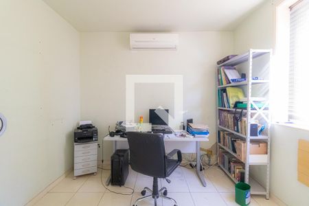 Casa à venda com 450m², 5 quartos e 3 vagas Casa à venda com 450m², 5 quartos e 3 vagasQuarto 3