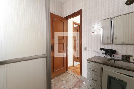 Casa à venda com 450m², 5 quartos e 3 vagas Casa à venda com 450m², 5 quartos e 3 vagasBanheiro Social