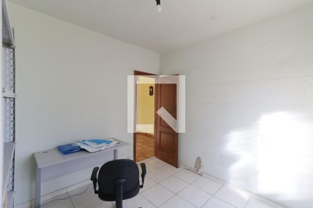 Casa à venda com 450m², 5 quartos e 3 vagas Casa à venda com 450m², 5 quartos e 3 vagasQuarto 4