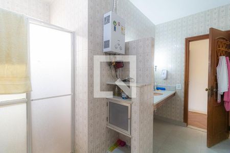 Casa à venda com 450m², 5 quartos e 3 vagas Casa à venda com 450m², 5 quartos e 3 vagasBanheiro da Suíte