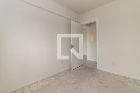 Dormitório de apartamento à venda com 2 quartos, 66m² em Cavalhada, Porto Alegre