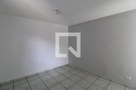Quarto de casa para alugar com 1 quarto, 25m² em Vila Romano, São Paulo