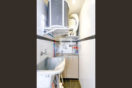 Apartamento à venda com 68m², 3 quartos e 1 vagaÁrea de Serviço