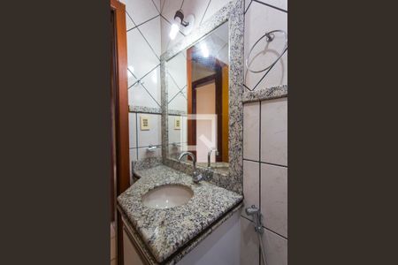 Apartamento para alugar com 120m², 2 quartos e 1 vaga Apartamento para alugar com 120m², 2 quartos e 1 vagaBanheiro Social