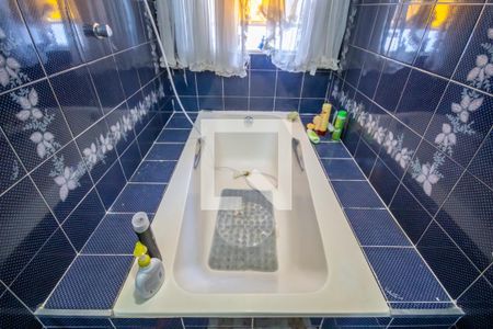 Casa à venda com 155m², 4 quartos e 2 vagas Casa à venda com 155m², 4 quartos e 2 vagasBanheiro da Suíte 2