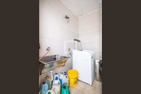 Casa à venda com 155m², 4 quartos e 2 vagas Casa à venda com 155m², 4 quartos e 2 vagasÁrea de Serviço