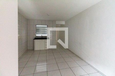 Sala/Cozinha de apartamento para alugar com 2 quartos, 50m² em Jardim Clímax, São Paulo