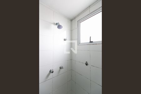 Apartamento para alugar com 48m², 2 quartos e sem vaga Apartamento para alugar com 48m², 2 quartos e sem vagaChuveiro