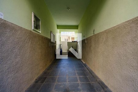 Casa de condomínio à venda com 170m², 4 quartos e 1 vaga Casa de condomínio à venda com 170m², 4 quartos e 1 vagaGaragem