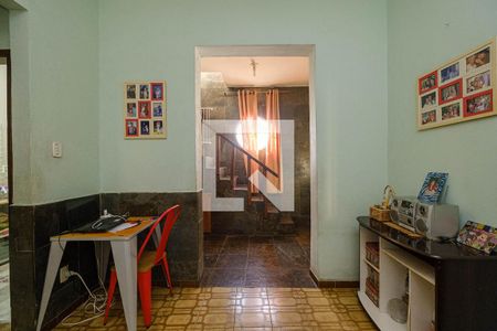 Casa de condomínio à venda com 170m², 4 quartos e 1 vaga Casa de condomínio à venda com 170m², 4 quartos e 1 vagaSala 2