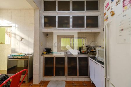 Casa de condomínio à venda com 170m², 4 quartos e 1 vaga Casa de condomínio à venda com 170m², 4 quartos e 1 vagaCozinha