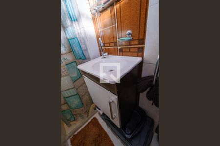 Casa de condomínio à venda com 170m², 4 quartos e 1 vaga Casa de condomínio à venda com 170m², 4 quartos e 1 vagaBanheiro 3