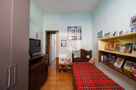 Casa de condomínio à venda com 170m², 4 quartos e 1 vaga Casa de condomínio à venda com 170m², 4 quartos e 1 vagaQuarto 2