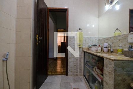 Casa de condomínio à venda com 170m², 4 quartos e 1 vaga Casa de condomínio à venda com 170m², 4 quartos e 1 vagaBanheiro Social