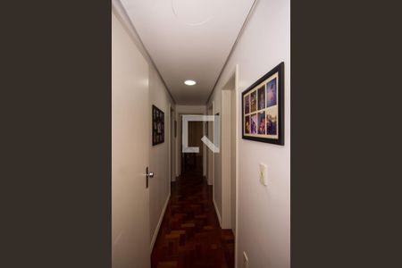 Apartamento à venda com 191m², 3 quartos e 1 vagaCorredor