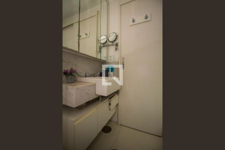 Apartamento à venda com 191m², 3 quartos e 1 vagaBanheiro da Suíte