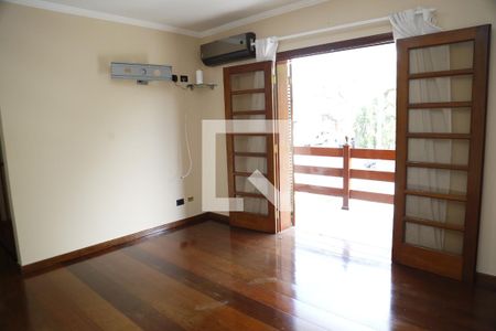 Casa à venda com 500m², 4 quartos e 4 vagasSuíte 2