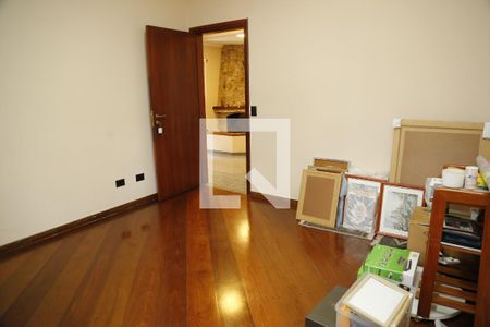 Casa à venda com 500m², 4 quartos e 4 vagasEscritório