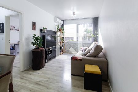 Sala de apartamento para alugar com 2 quartos, 75m² em São João, Porto Alegre