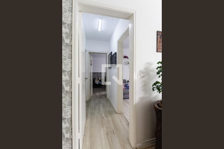 Corredor de apartamento para alugar com 2 quartos, 75m² em São João, Porto Alegre