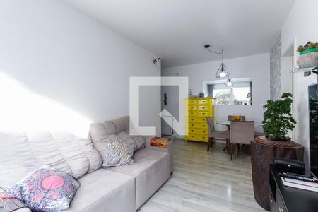 Sala de apartamento para alugar com 2 quartos, 75m² em São João, Porto Alegre