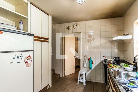 Casa à venda com 352m², 4 quartos e 4 vagasCozinha