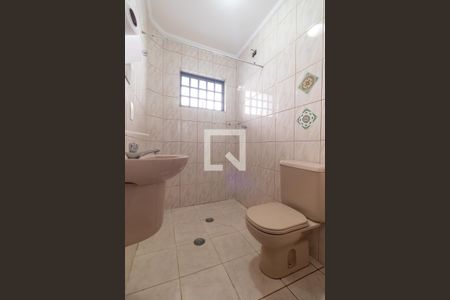 Banheiro de casa para alugar com 1 quarto, 58m² em Vila Madalena , São Paulo