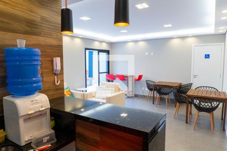 Apartamento para alugar com 50m², 2 quartos e sem vaga Apartamento para alugar com 50m², 2 quartos e sem vagaÁrea comum - Salão de festas