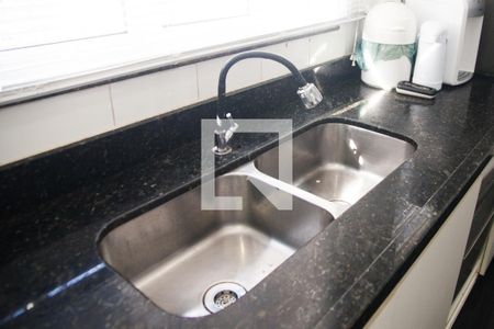 Apartamento à venda com 190m², 3 quartos e 1 vaga Apartamento à venda com 190m², 3 quartos e 1 vagaCozinha - Torneira