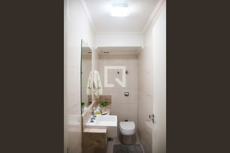 Apartamento à venda com 190m², 3 quartos e 1 vaga Apartamento à venda com 190m², 3 quartos e 1 vagaLavabo