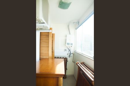 Apartamento à venda com 190m², 3 quartos e 1 vaga Apartamento à venda com 190m², 3 quartos e 1 vagaSacada