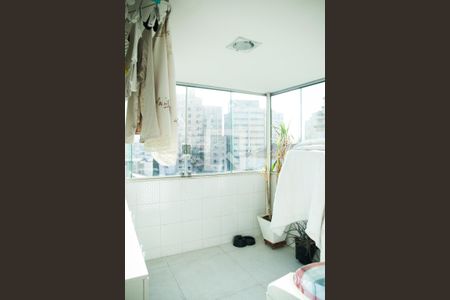 Apartamento à venda com 190m², 3 quartos e 1 vaga Apartamento à venda com 190m², 3 quartos e 1 vagaÁrea de Serviço