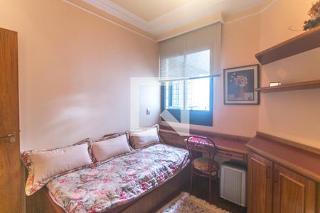 Apartamento à venda com 137m², 3 quartos e 2 vagasSuíte 2