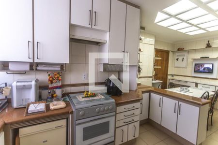 Apartamento à venda com 137m², 3 quartos e 2 vagasCozinha