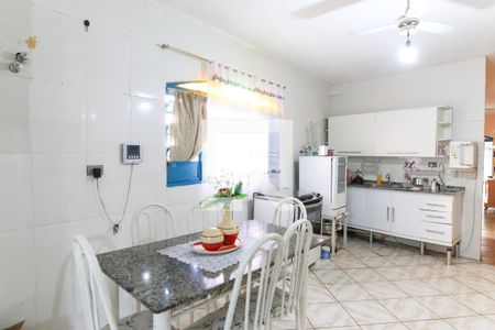 Casa para alugar com 500m², 3 quartos e 1 vagaCozinha