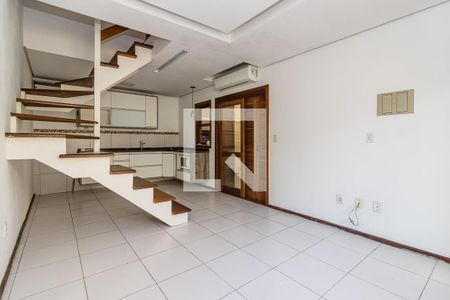 Sala de casa de condomínio à venda com 2 quartos, 83m² em Ipanema, Porto Alegre