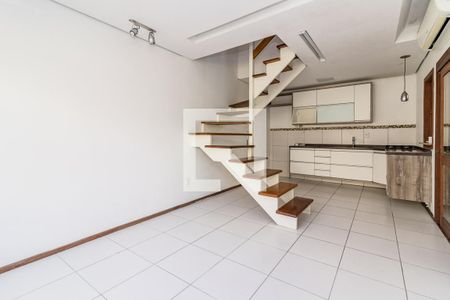 Sala de casa de condomínio à venda com 2 quartos, 83m² em Ipanema, Porto Alegre