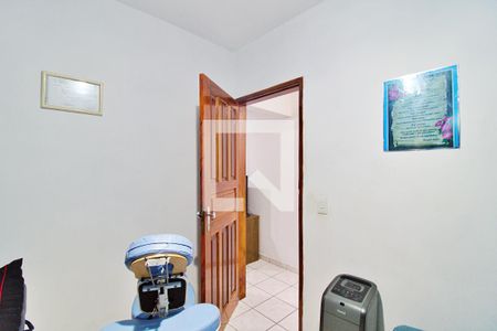 Quarto 2 de casa à venda com 3 quartos, 125m² em Parque Pinheiros, Taboão da Serra