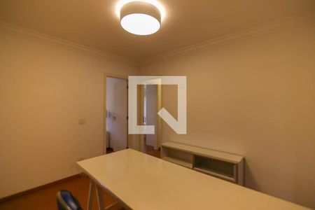 Apartamento à venda com 215m², 3 quartos e 4 vagasEscritório