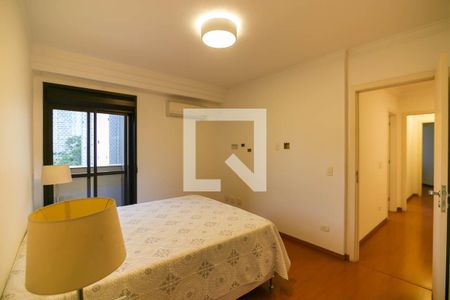 Apartamento à venda com 215m², 3 quartos e 4 vagasQuarto 1