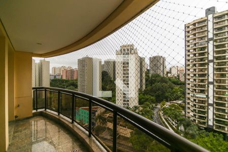 Apartamento à venda com 215m², 3 quartos e 4 vagasVaranda da Sala