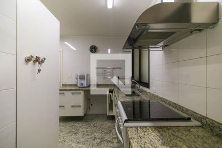 Apartamento à venda com 215m², 3 quartos e 4 vagasCozinha