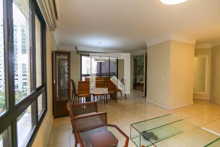 Apartamento à venda com 215m², 3 quartos e 4 vagasSala