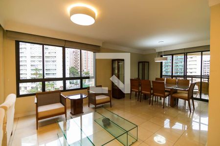 Apartamento à venda com 215m², 3 quartos e 4 vagasSala