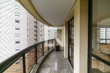 Apartamento à venda com 215m², 3 quartos e 4 vagasVaranda da Sala