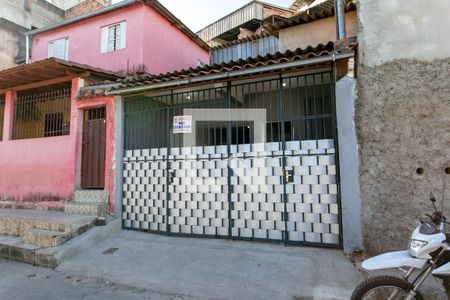 Casa para alugar com 55m², 1 quarto e 1 vaga Casa para alugar com 55m², 1 quarto e 1 vagaFachada