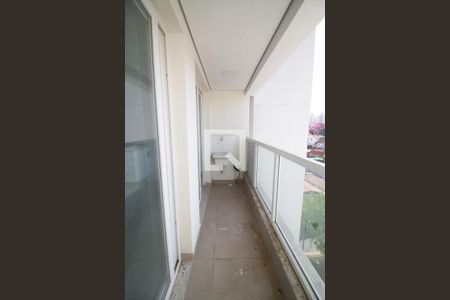 Apartamento para alugar com 40m², 2 quartos e 1 vagavaranda / area de serviço